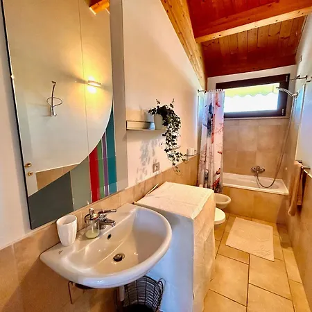 Bilo Molini Nuovo Con Terrazza E Aria Condizionata In Con Piscina